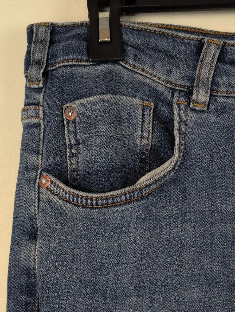 Pilcro Classic High-Rise Women's Blue Denim Flare Jeans Size 30 - Picture 6 of 13